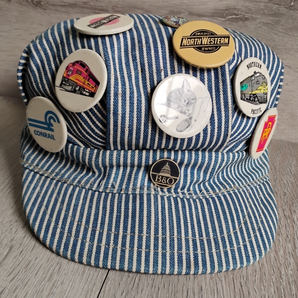 Source Unknown Other - Vintage Old Railroad Conductor Hat Engineer 9 Collector Buttons Men's Medium